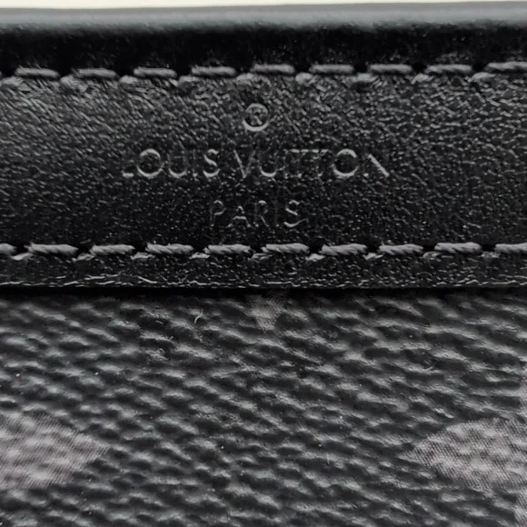 Louis Vuitton Black Monogram Gaston - Picture 4 of 11